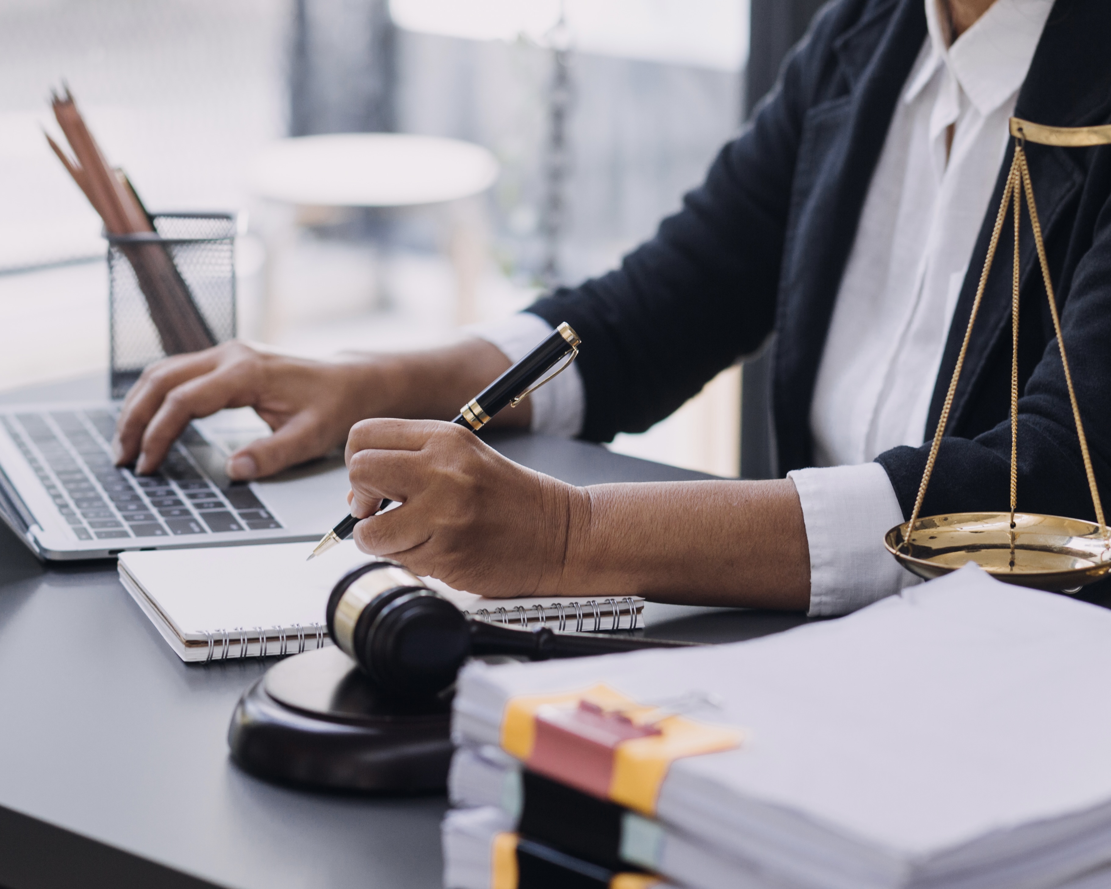 Poulsbo Collaborative Divorce Lawyer | Out-of-Court Solutions